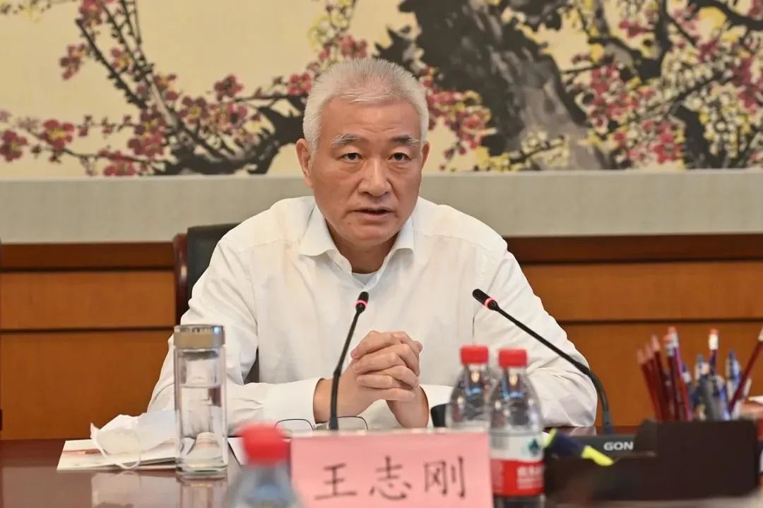 强化政治担当，加快推进科技自立自强